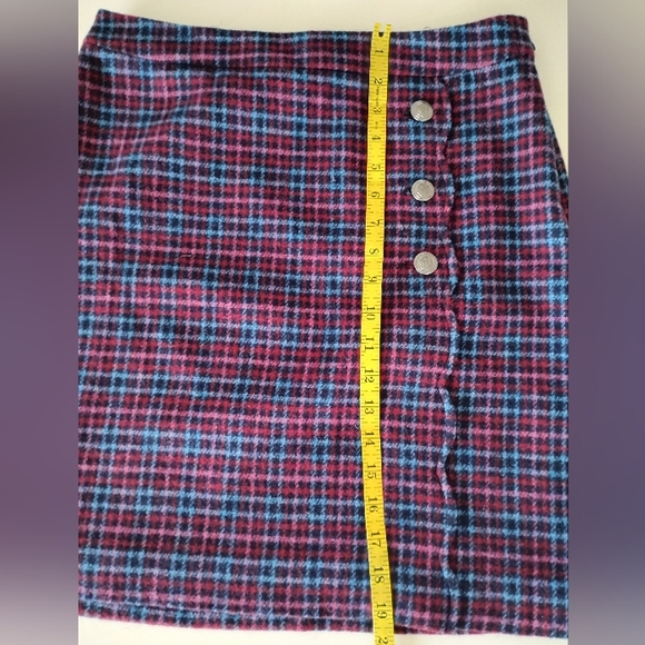 Talbots Wool Blend Pencil Skirt Blue Pink Plaid Classic Scalloped Edge Size 6P - Picture 15 of 16
